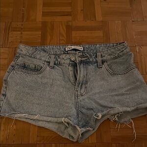 Zara Women's Blue Denim Shorts